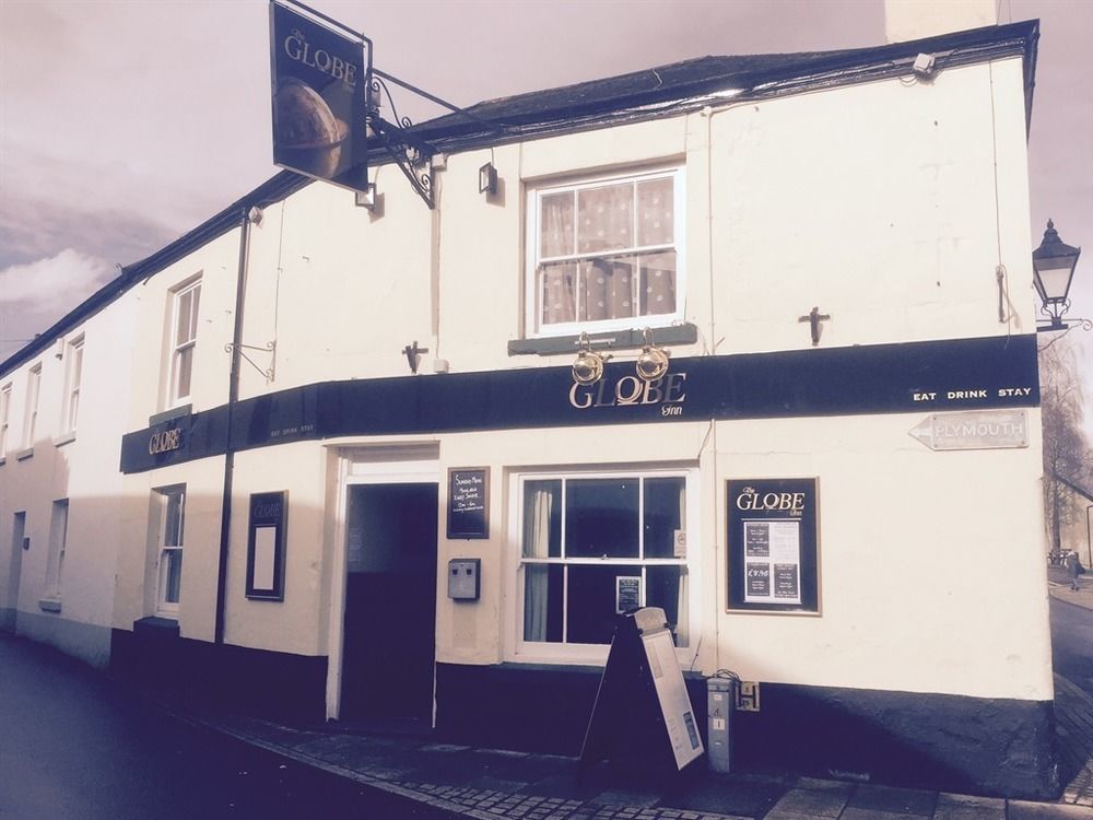 The Globe Inn Buckfastleigh Exterior foto