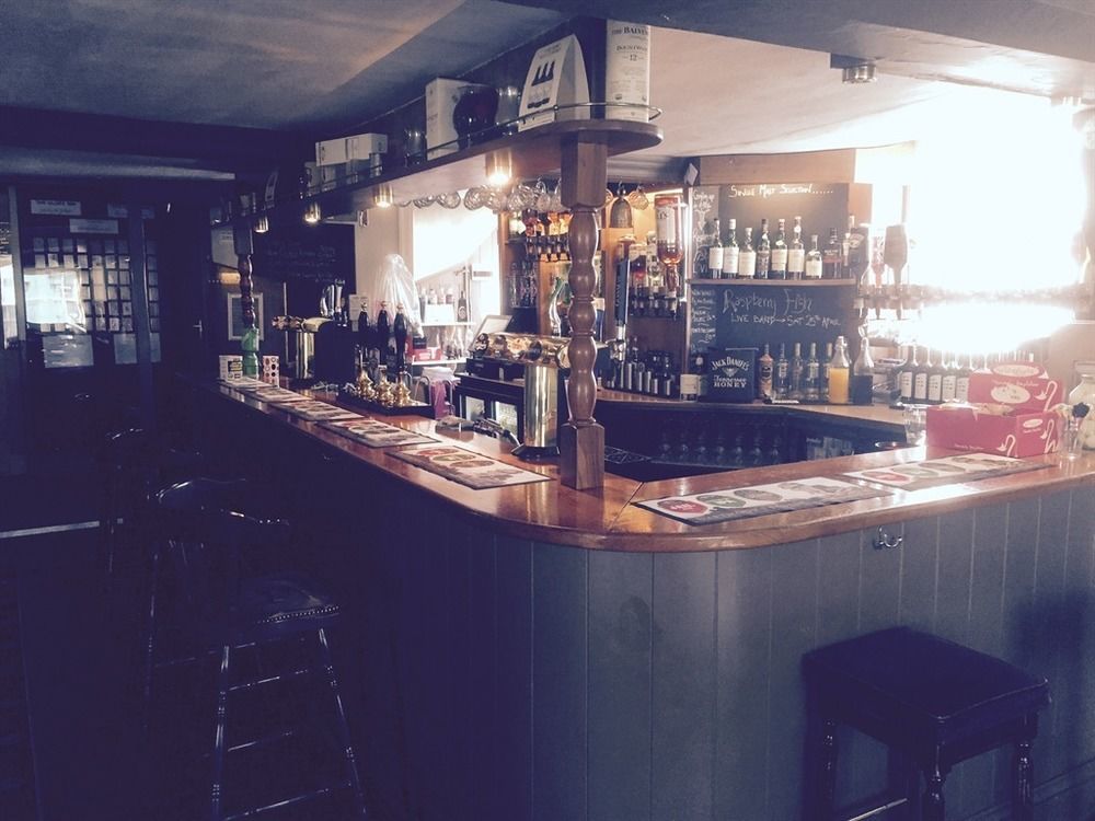 The Globe Inn Buckfastleigh Exterior foto